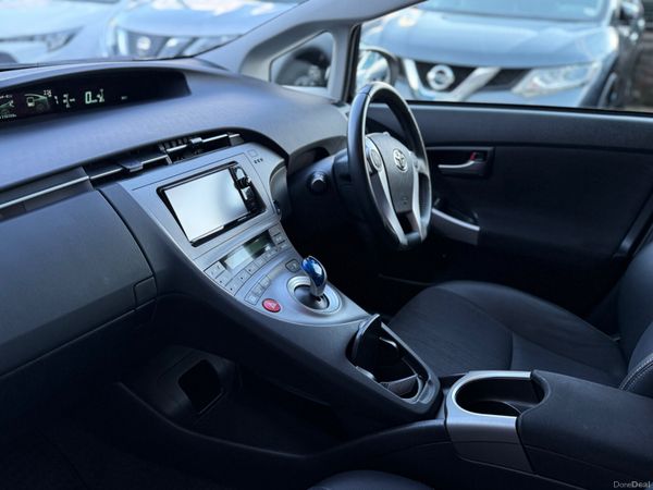 2015 Toyota Prius Hybrid Automatic 384327461