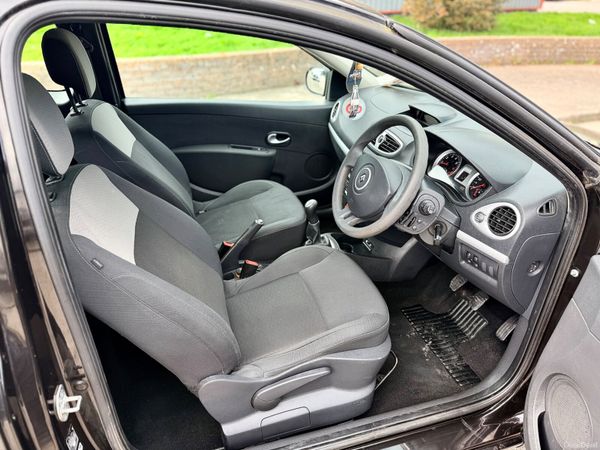 Renault Clio 1.2 nct 08/27 384328469