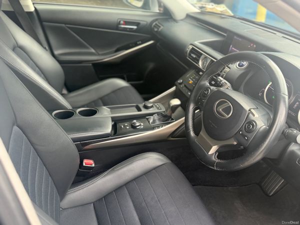 2013 Lexus IS 300H Hybrid Automatic 384440451