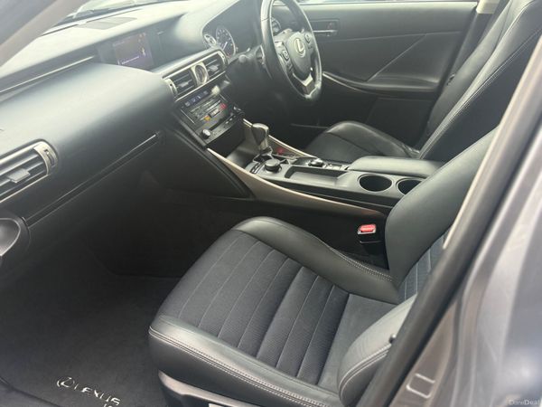 2013 Lexus IS 300H Hybrid Automatic 384440455