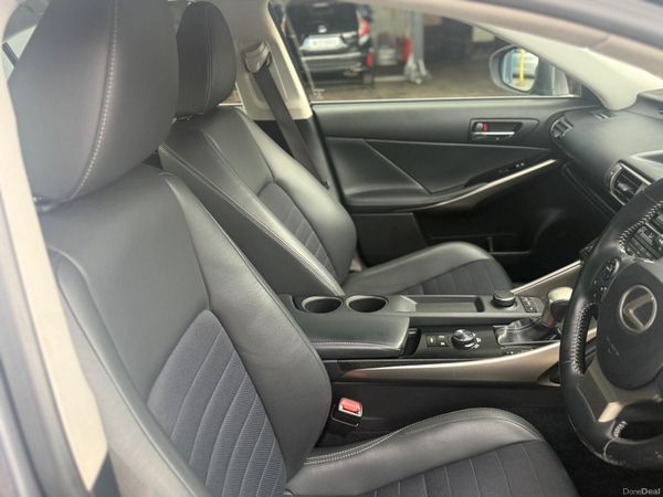 2013 Lexus IS 300H Hybrid Automatic 384440433