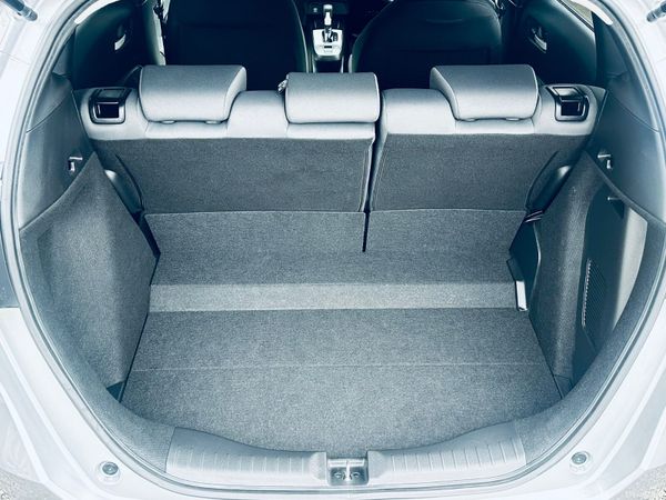 Honda Fit 2020 1.5 HYBRID AUTO  43000 K KM ONLY 384445149