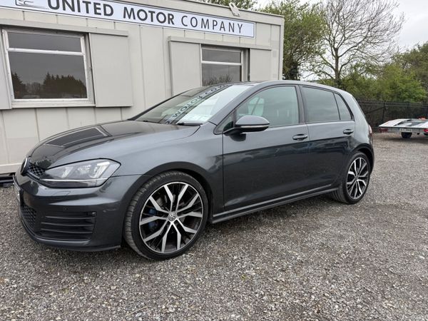 VW Golf GTD 384447689