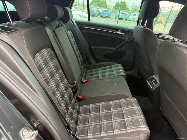 VW Golf GTD 384447601