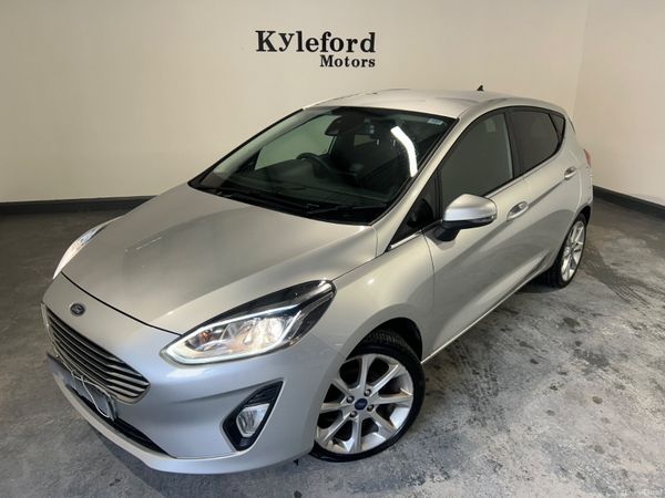 Ford Fiesta 2019 384453699
