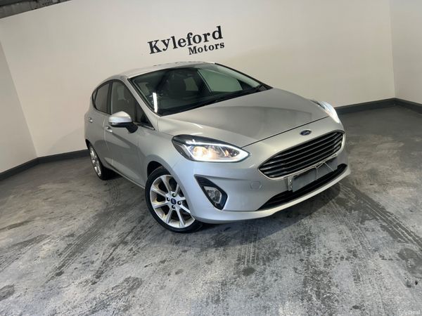 Ford Fiesta 2019 384453707