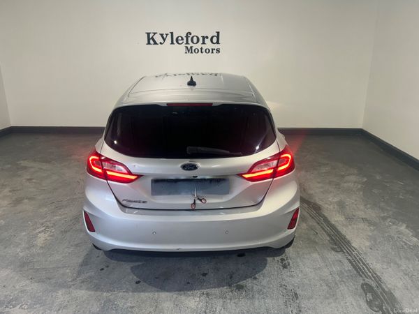 Ford Fiesta 2019 384453737
