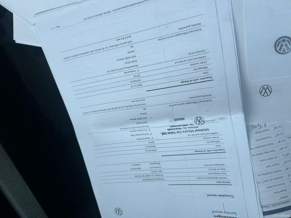 Volkswagen Touran 2017 (04/27,TAX09/26) 384455331