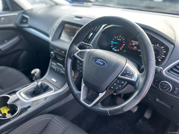 Ford S-Max Zetec 384455463