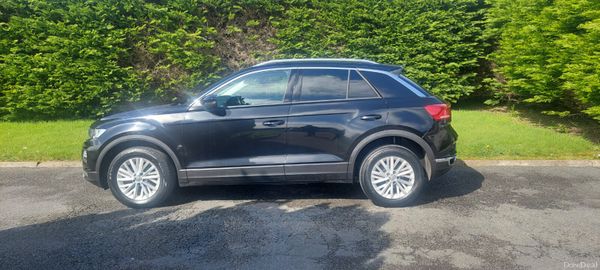 Volkswagen T-Roc 2019 1.0Petrol 384456141