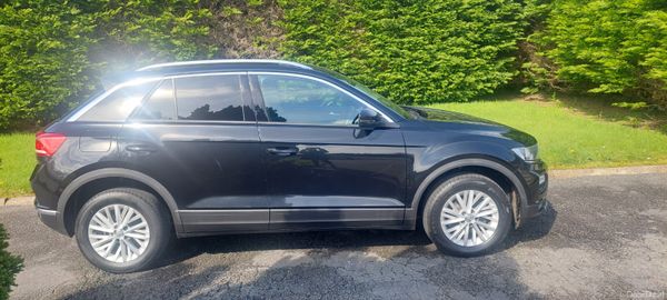 Volkswagen T-Roc 2019 1.0Petrol 384456135