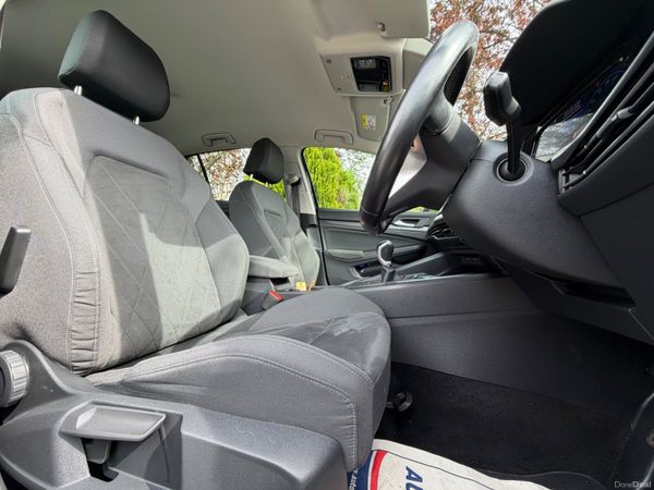 Volkswagen Golf Style 384460557