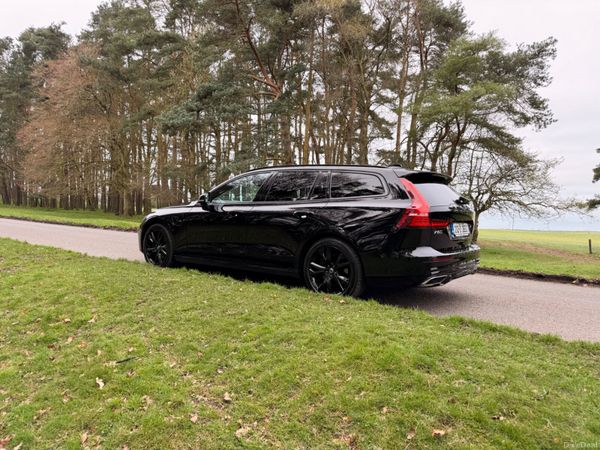 Volvo V60 2021 AWD R Design 384461677
