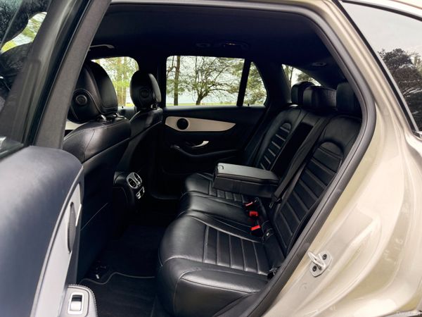 Mercedes-Benz GLC 2021 300d 4 Matic 384461947