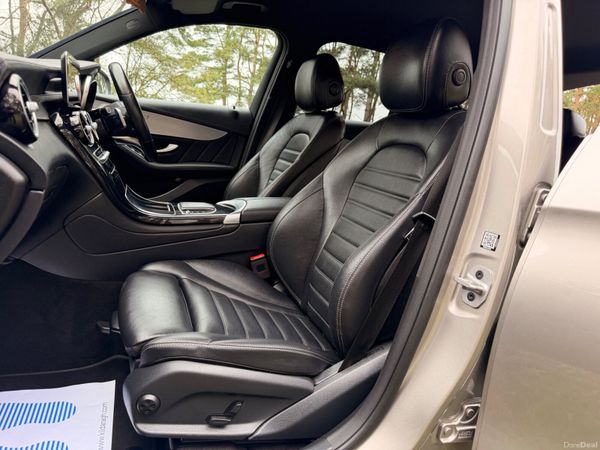 Mercedes-Benz GLC 2021 300d 4 Matic 384461951