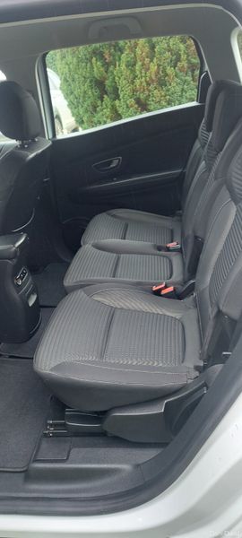 Renault Grand Scenic 2020 384462303