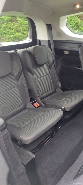 Renault Grand Scenic 2020 384462311