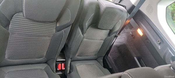 Renault Grand Scenic 2020 384462313