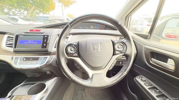 Honda Jade1.5 Hybrid Auto 6 SEATER 2015 384462855