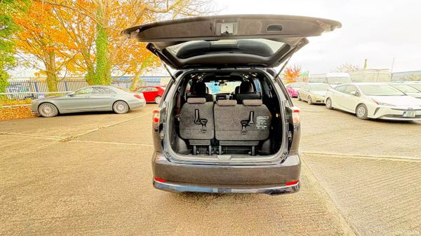 Toyota Estima 2.4 hybrid 7 Seater 384463679