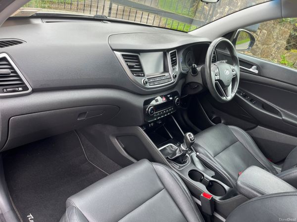 Hyundai Tucson 1.7 D Executive SE 384464765