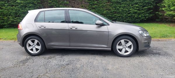 Volkswagen Golf 2016 384465843