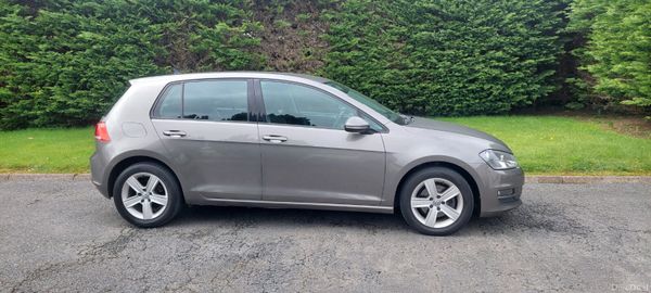 Volkswagen Golf 2016 384465839
