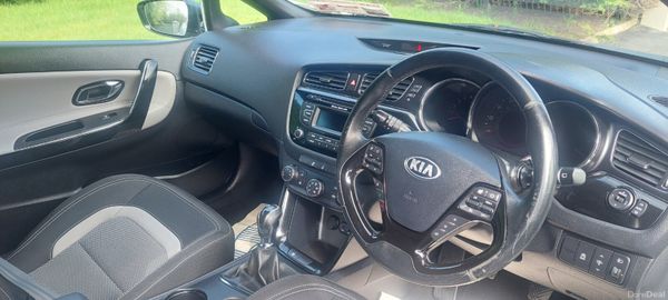 Kia Ceed 2015 384467819