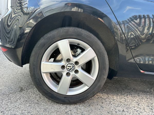 Volkswagen Golf 1.6TDI AUTO NCT TAX 384475111