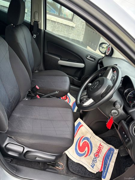 Mazda Demio 2011 384477901