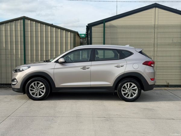 Hyundai Tucson 152 Premium Low Miles 384479803