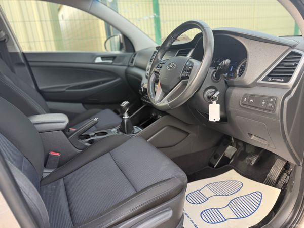 Hyundai Tucson 152 Premium Low Miles 384479807