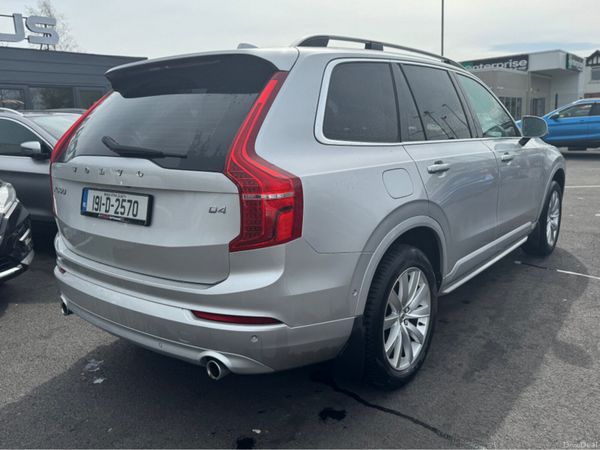 Volvo XC90 D4 FWD MOMENTUM GT 5DR AUTO 384409681