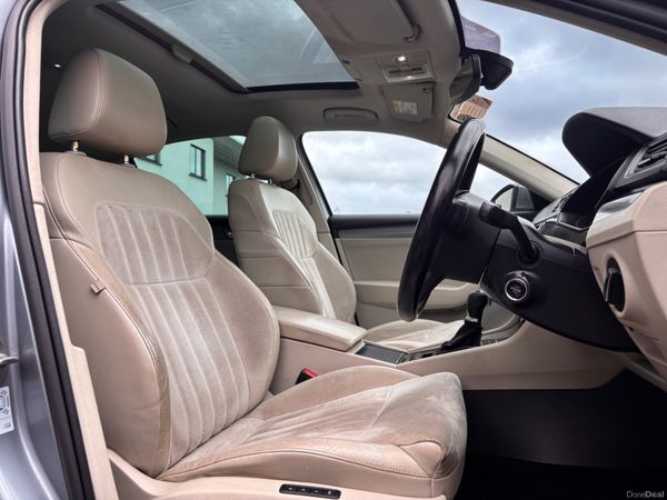 2016 Skoda Superb *SUNROOF*LEATHER INTERIOR * 384426615