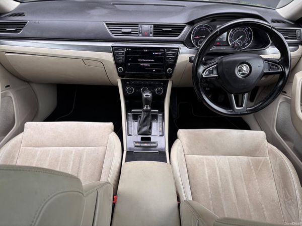 2016 Skoda Superb *SUNROOF*LEATHER INTERIOR * 384426619