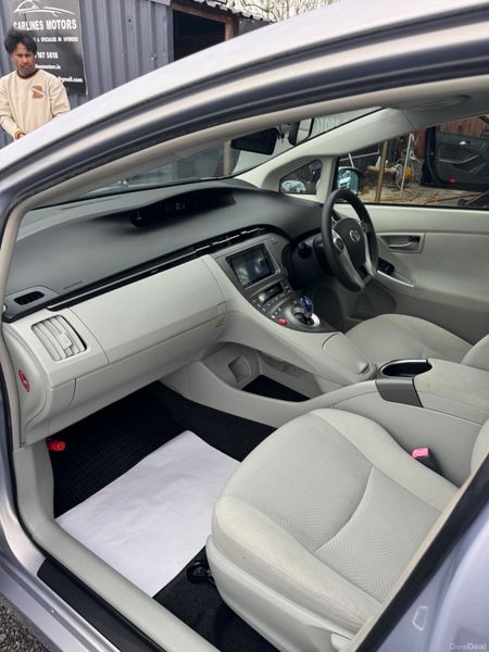 Toyota Prius hybrid automatic 384428501