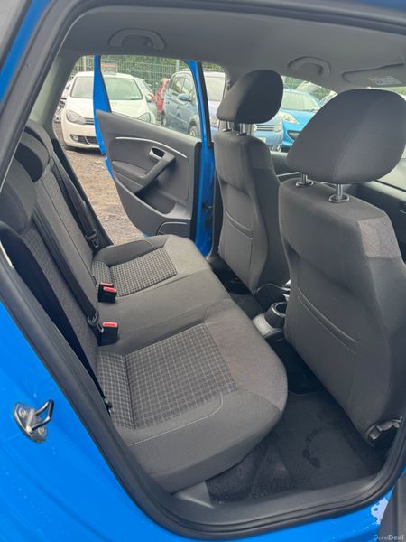 Volkswagen Polo Automatic 384428517