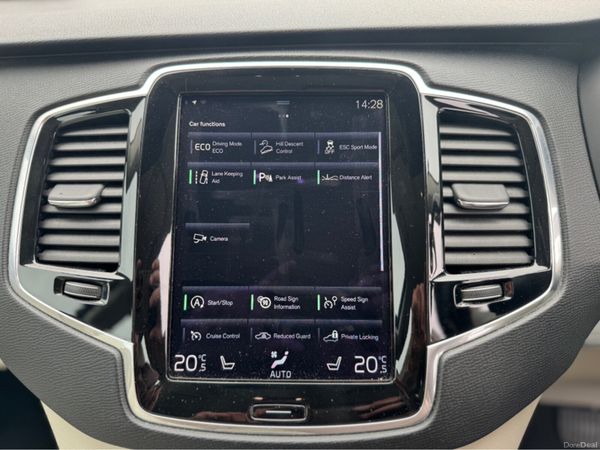 Volvo XC90 D5 AWD MOMENTUM GT 5DR AU AUTO 384432379