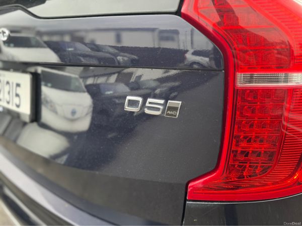 Volvo XC90 D5 AWD MOMENTUM GT 5DR AU AUTO 384432383