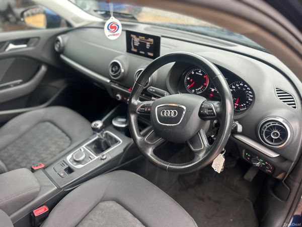 Audi A3 SE 384435815