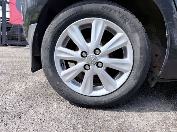 Toyota Yaris 1.3 Petrol Low Miles New NCT 384556047