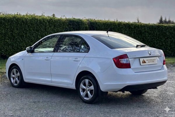 151 Skoda Rapid 1.2 TSI New Chain and pump 384561181