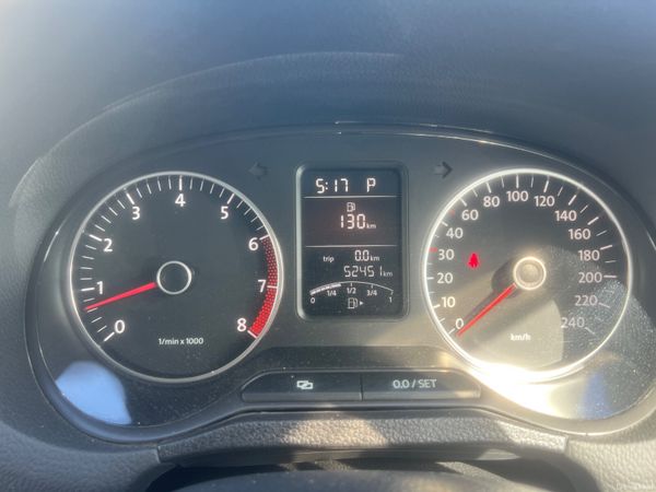 Volkswagen Polo 2011 32K! NCT 03/27 384562687