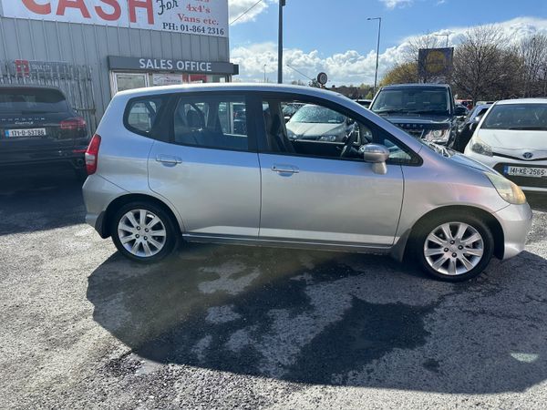 Honda Jazz 1.3 Petrol NCT LOW KMS 384563497