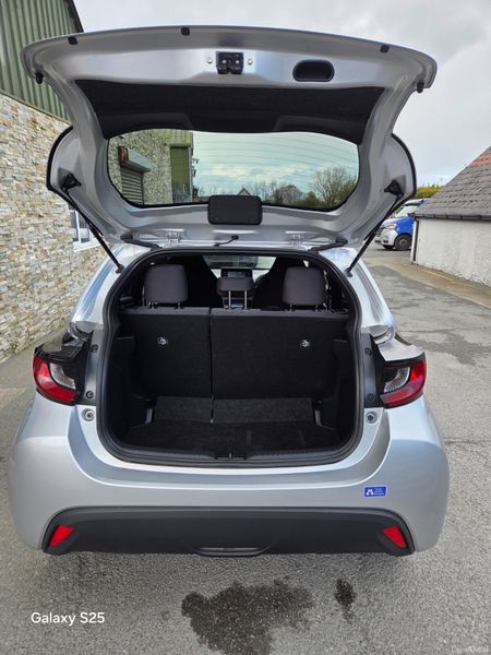 Toyota Yaris 2021 HYBRID 384563827