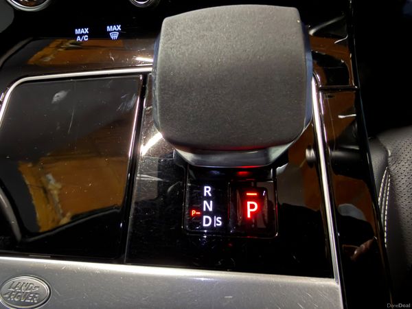 221 Land Rover Range Rover Velar P400E SE-Black-Ed 384567233