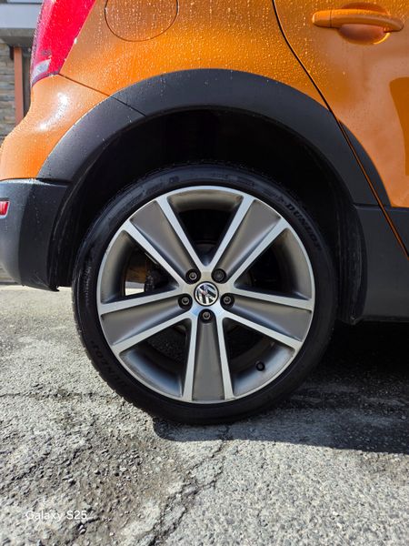 Vw polo CROSS / 1.2 automatic 384569253