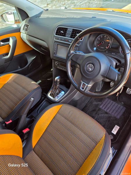 Vw polo CROSS / 1.2 automatic 384569255