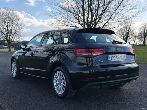 Audi A3 2017 TDI 1.6 only 66000 KM 384569281