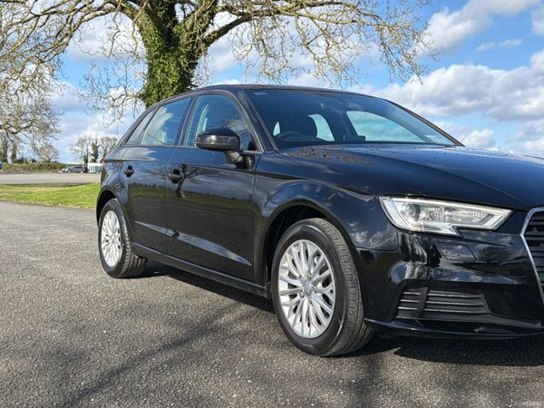Audi A3 2017 TDI 1.6 only 66000 KM 384569333